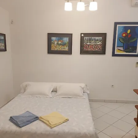 Karmen Apartment *